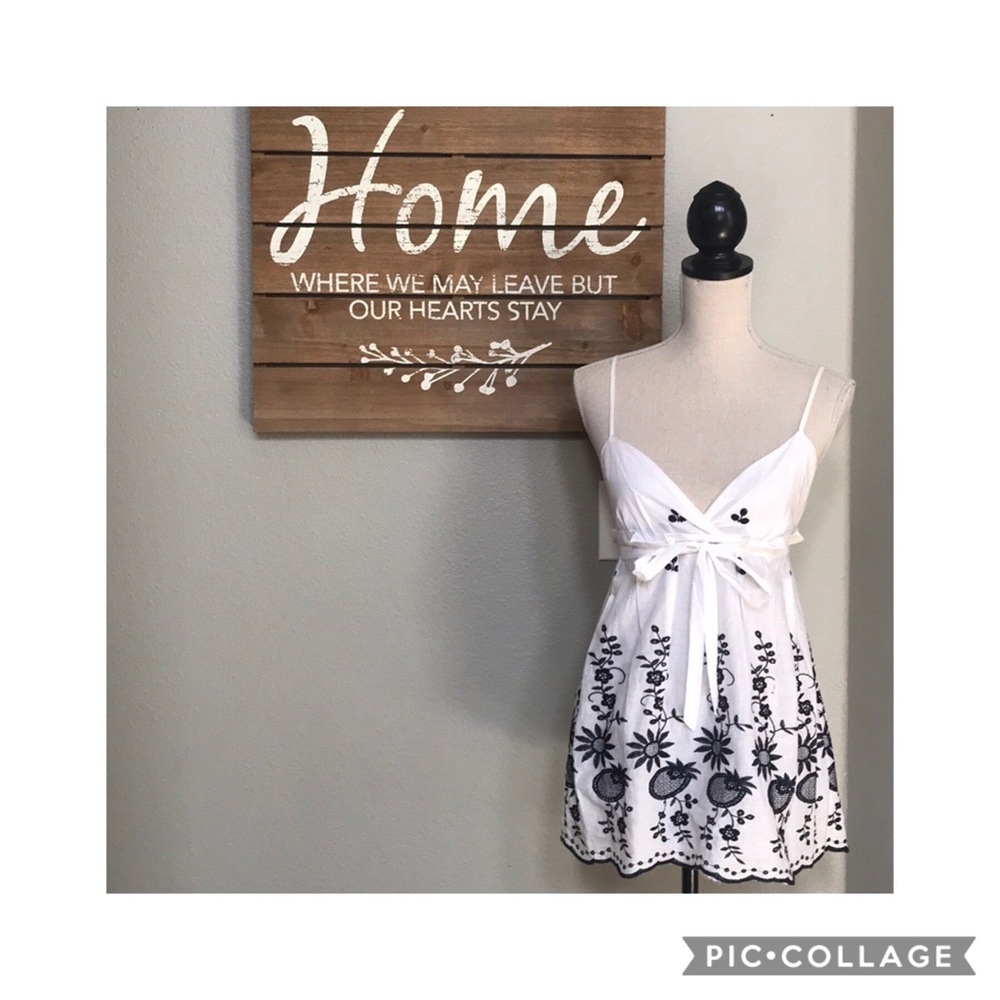 Lovely White & Black Floral Babydoll Top